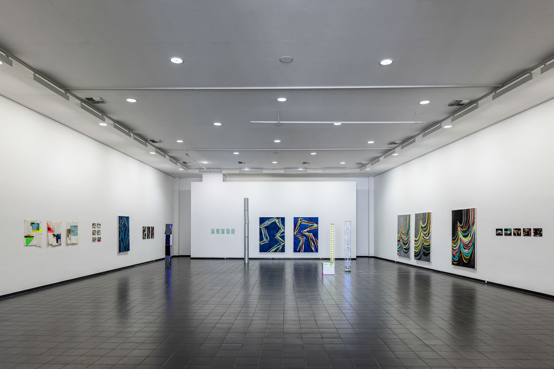 Blick in die Ausstellung „RÄUMEN“ (mit Siegfried Kreitner), Kunstverein Marburg, 2022 (Foto: Christian Stein)